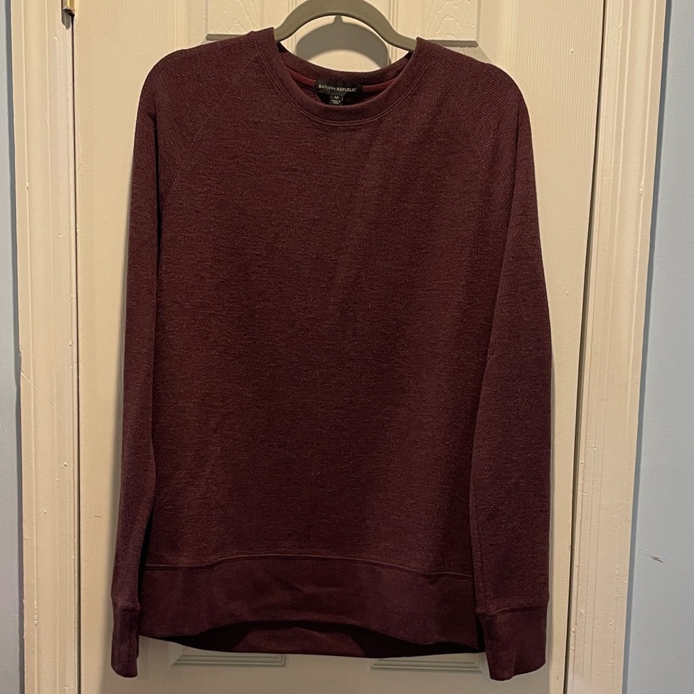 Banana Republic Men's Deep Red Crewneck Sweater